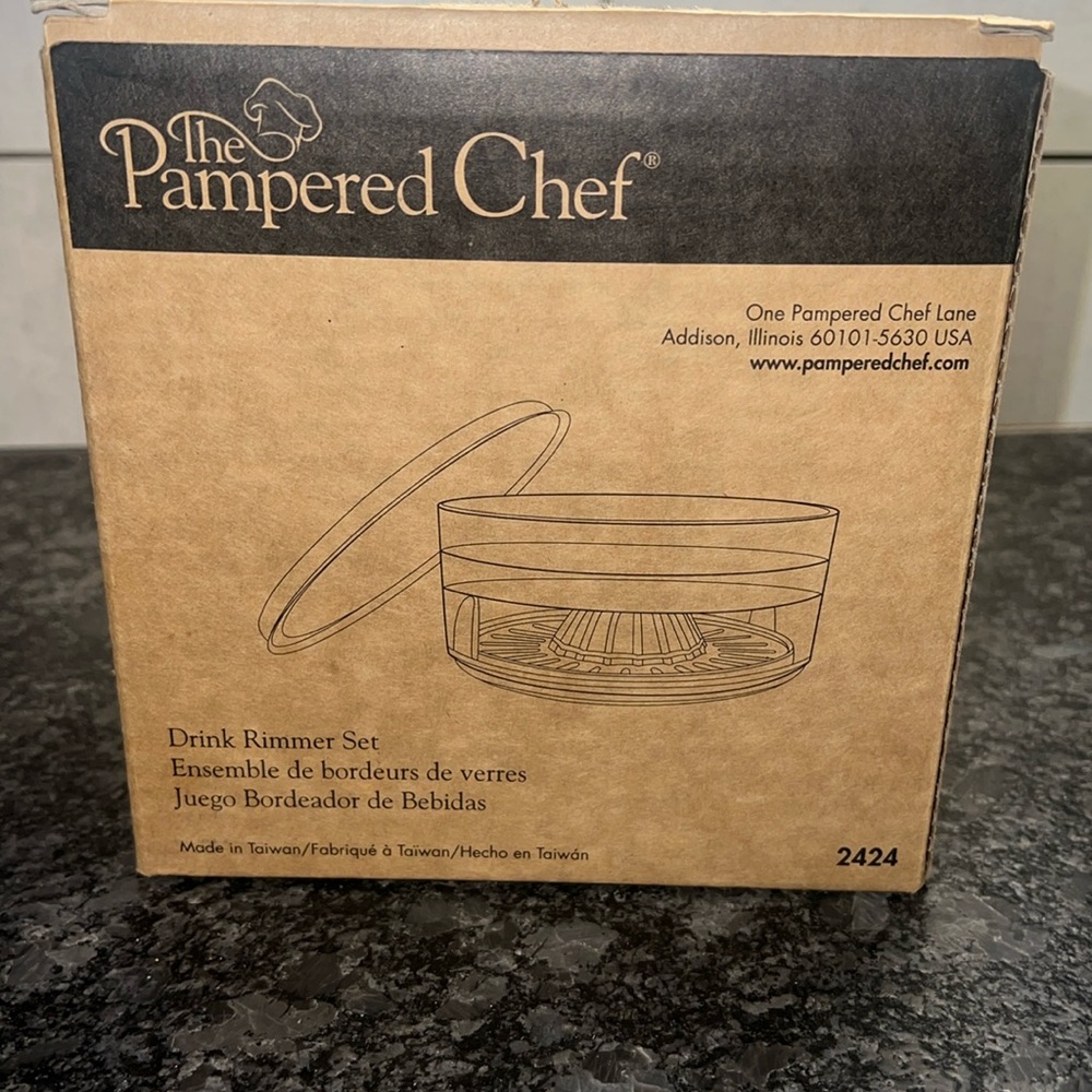 Drink Rimmer Set by Pampered Chef. New in box. Juicer, tray for salt etc.